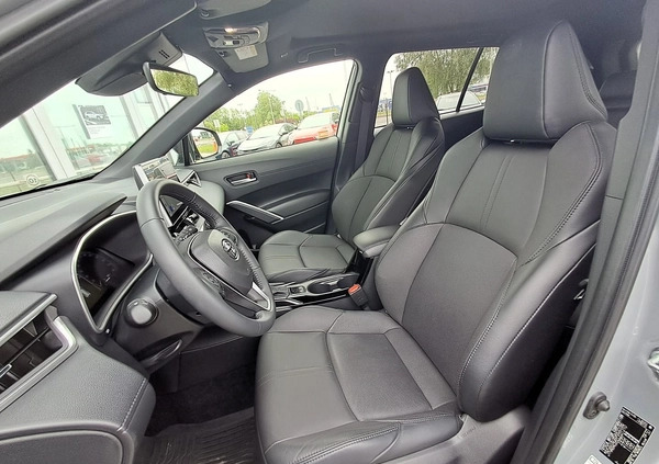 Toyota Corolla Cross cena 179900 przebieg: 10118, rok produkcji 2023 z Osieczna małe 154